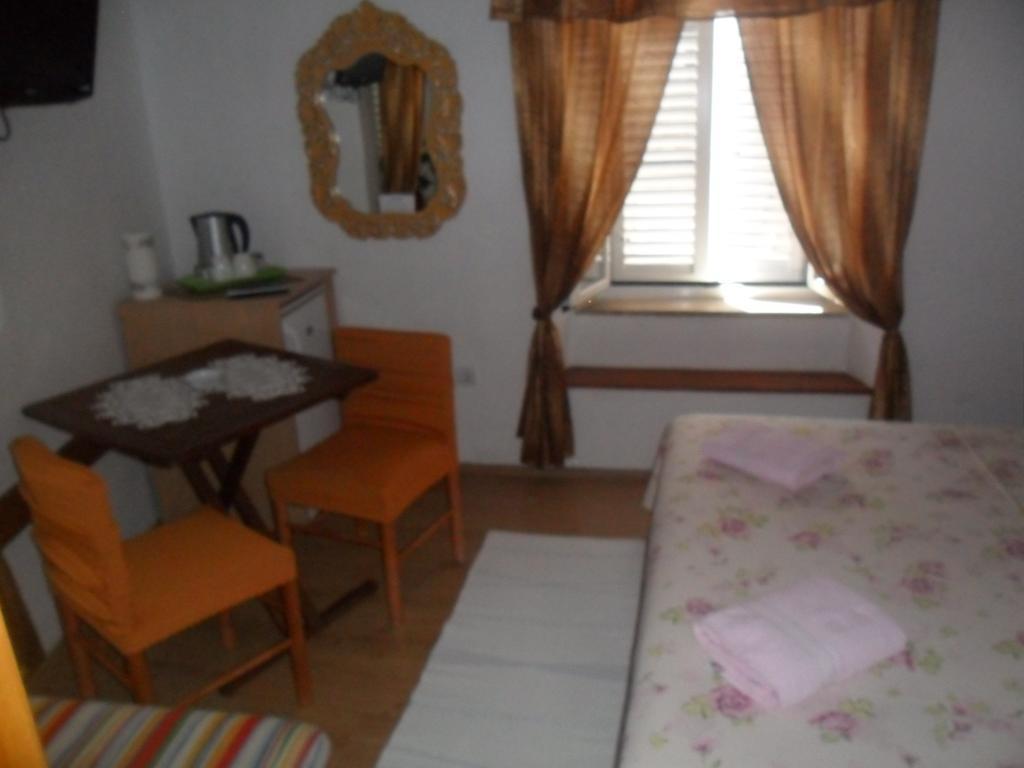 Guest House Leon Korcula Town Exterior photo